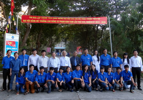 Đoàn công tác Trung ương Đoàn thăm và chúc Tết tại trường CĐ Sư Phạm Kon Tum